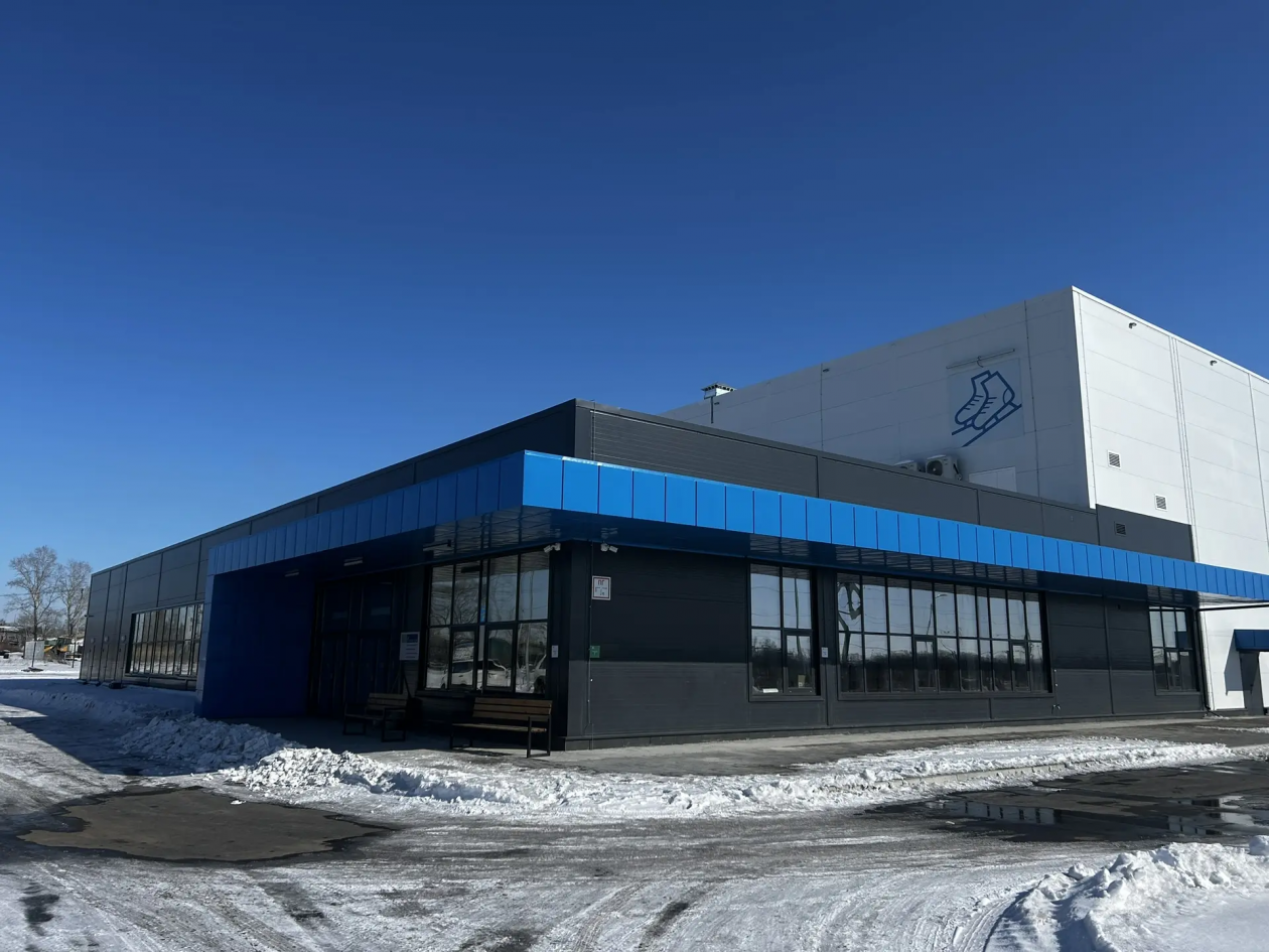 В Белогорске готовится к открытию первый круглогодичный каток сайт правительства Амурской области