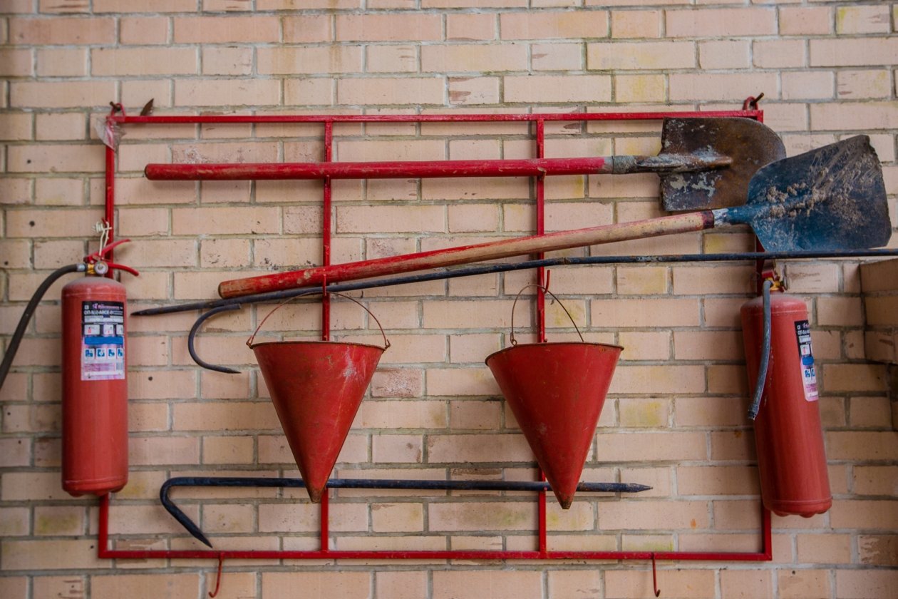 Потушили сухостой и проверили ложный вызов о пожаре за вечер в Невинномысске Мария Смитюк, ИА PrimaMedia.ru