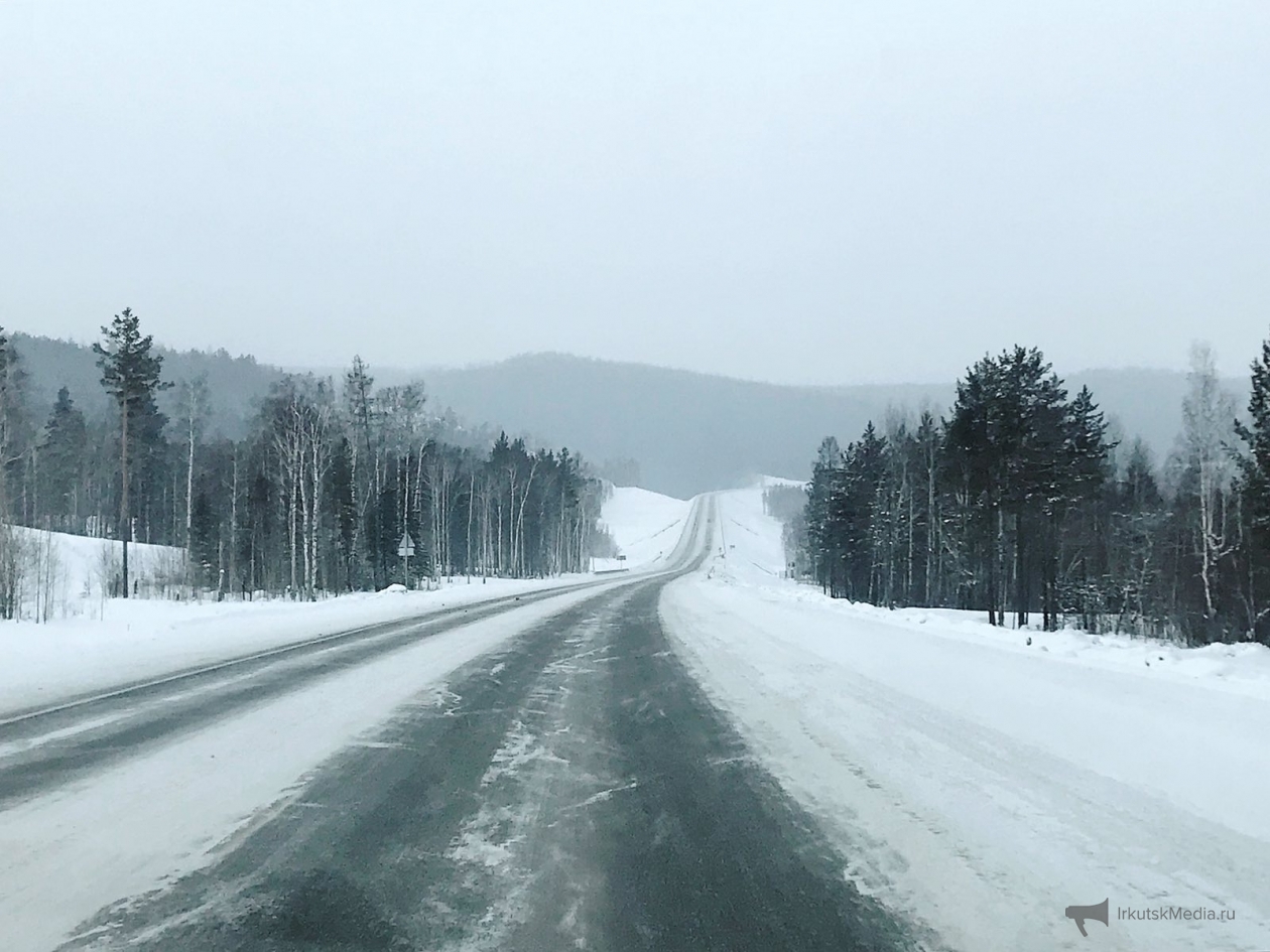 Движение ограничили на федеральной трассе в Нижнеудинском районе из-за снега Юлия Ушакова, ИА IrkutskMedia