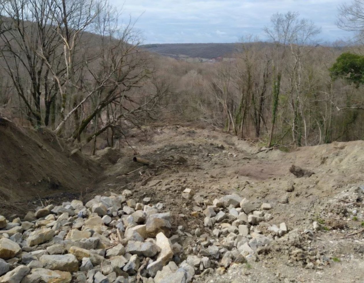 Обвал грунта отрезает от внешнего мира два поселка в Туапсинском районе Пресс-служба администрации Туапсинского муниципального округа