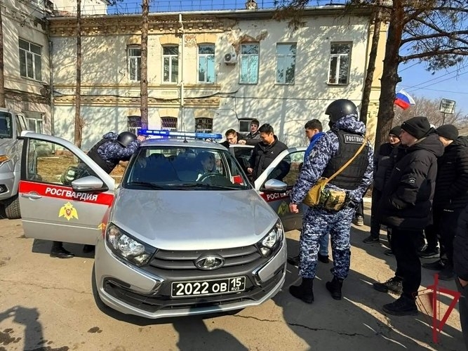 В Уссурийске прошёл день открытых дверей Росгвардии для студентов автомобильно-технического колледжа предоставлено пресс-службой Росгвардии