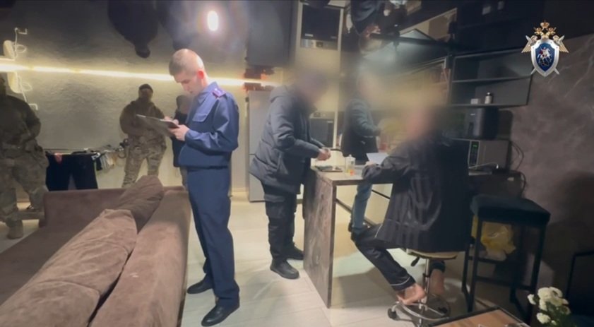 СКР Приморья  возбуждено уголовное дело о незаконном обороте черной икры осетровых видов рыб скриншот видео