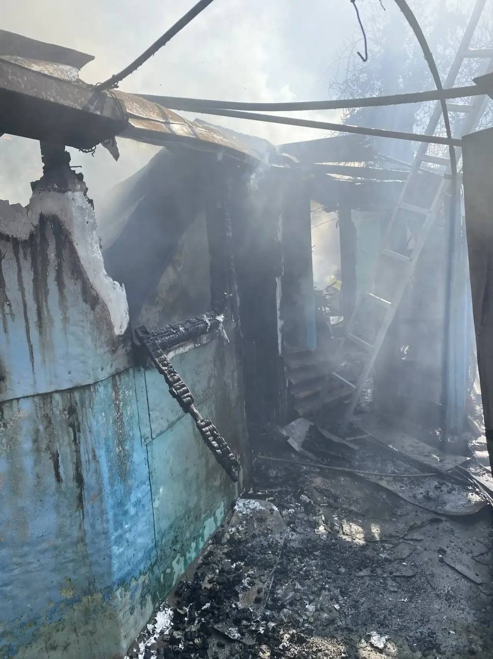 Пожар в жилом доме на площади 60 кв. метров тушат в Невинномысске пресс-служба ПАСС СК