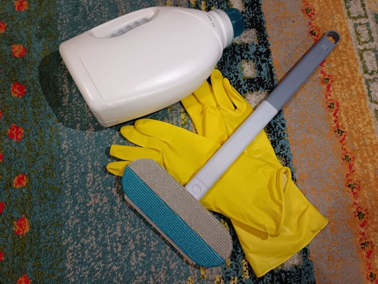 15 минут — и ковер спасен: как быстро вывести пятна без химчистки — 5 доступных способов ИА SevastopolMedia.ru