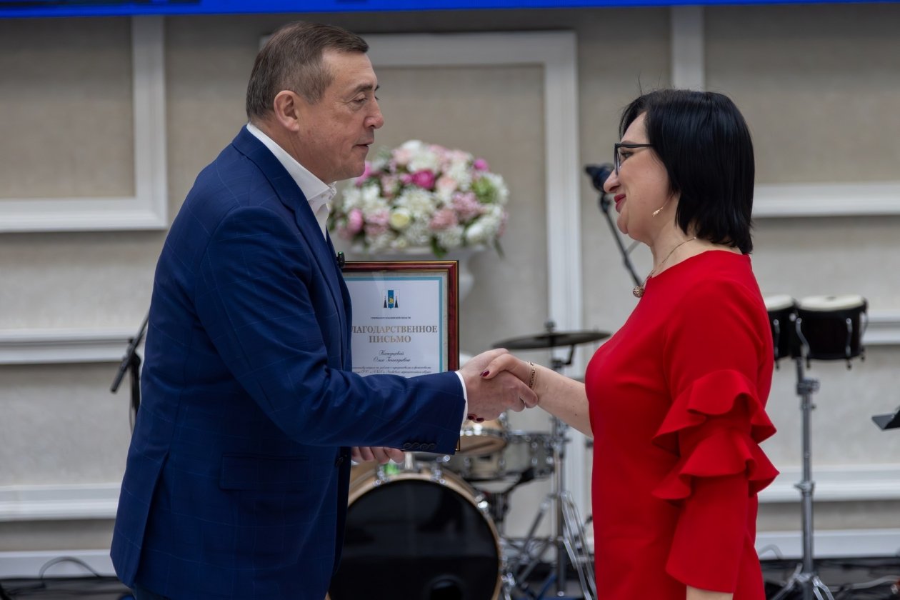 Сахалинских работников ЖКХ поздравили с предстоящим профессиональным праздником пресс-служба правительства Сахалинской области