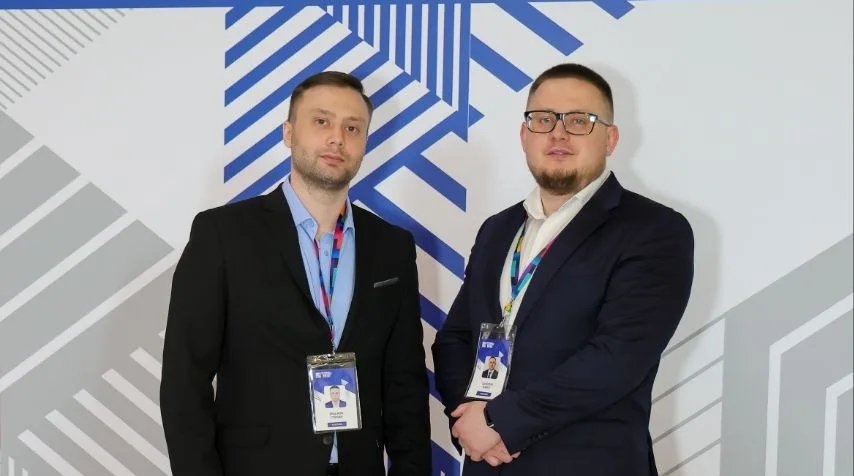 Павел Соколов (справа) и  Степан Краснов (слева) предоставлено П. Соколовым