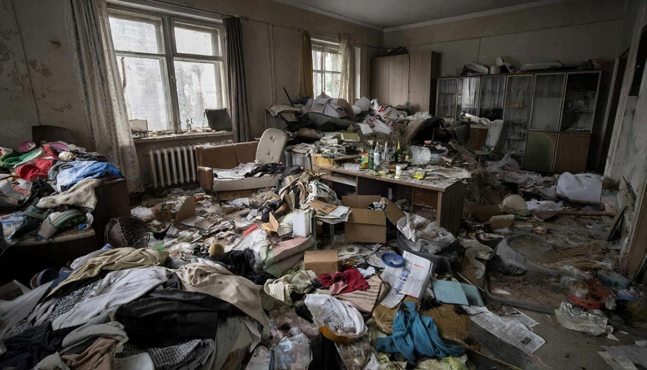 Тематическое фото ИИ GigaChat (18+)