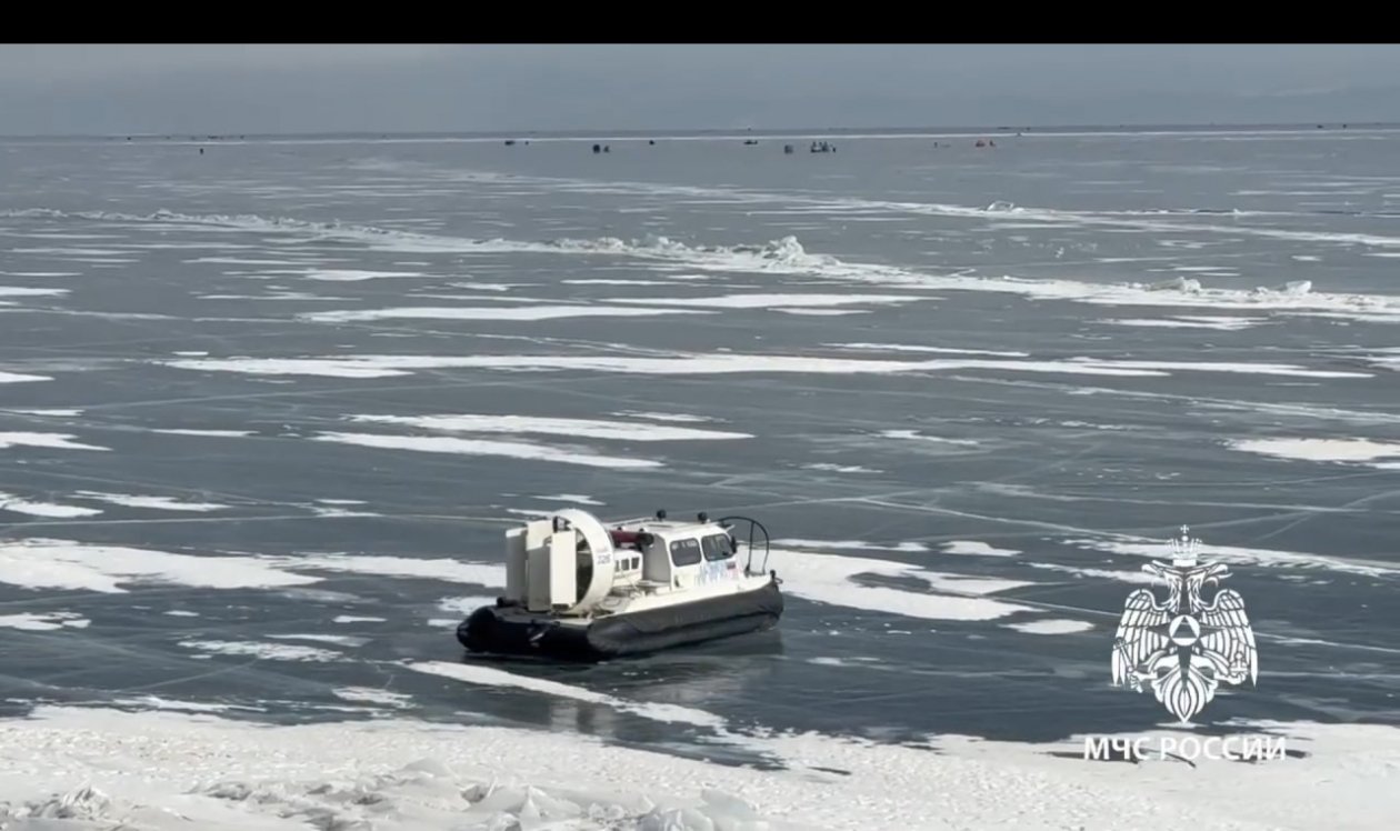 Контроль выезда на лед Байкала усилен в туристических районах пресс-служба ГУ МЧС Приангарья