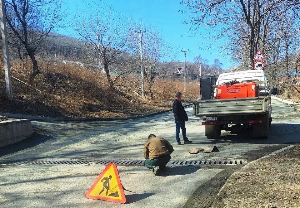 Весенние работы по благоустройству городской инфраструктуры стартовали в Находке пресс-служба администрации НГО