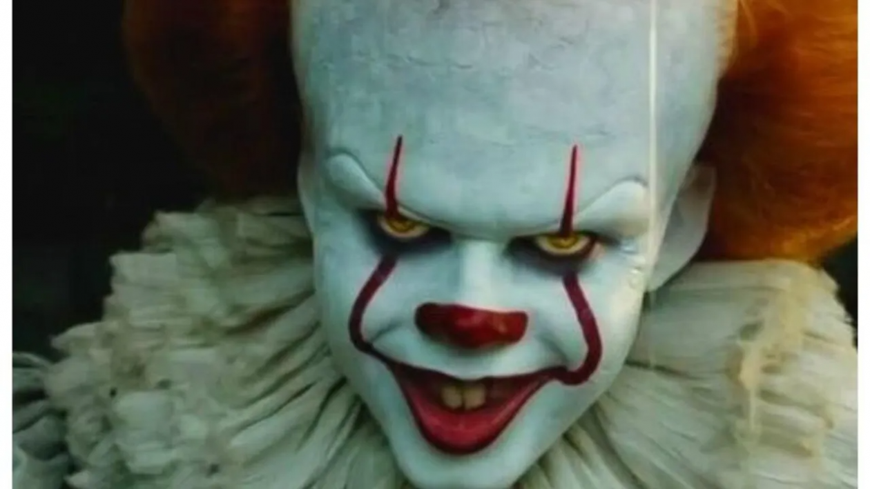 Кадр из фильма “Оно” (18+)