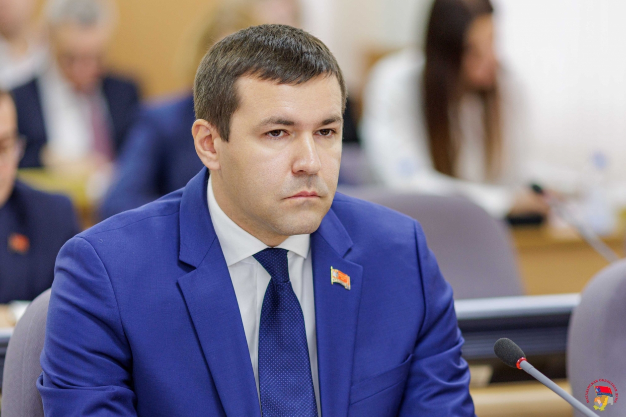 Станислав Пруцков встретился с жителями Сусуманского и Тенькинского округов Источник