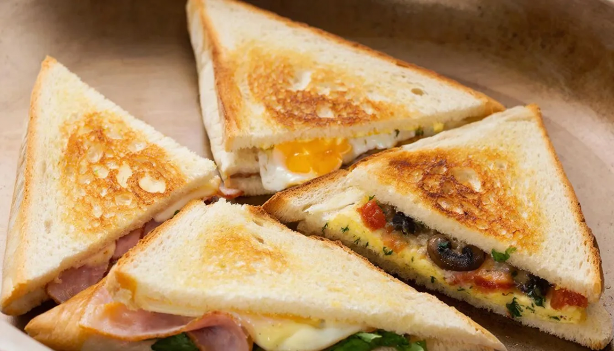 Изображение GigaChat (18+)