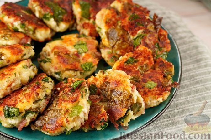 Сырники со шпинатом и беконом: сытный завтрак для всей семьи - оригинальный рецепт russianfood.com