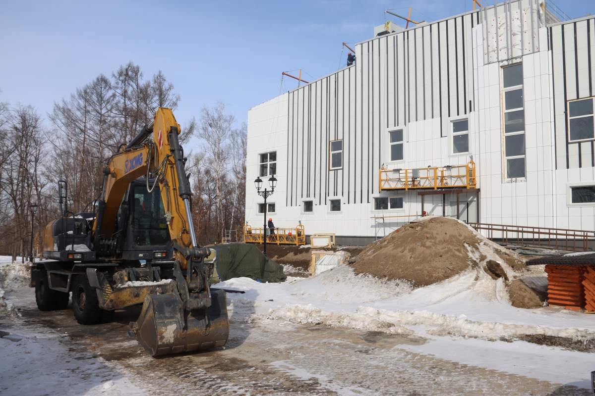 Строительство спортивно-досугового центра в Хабаровске планируют завершить к к концу мая Пресс-служба администрации Хабаровска
