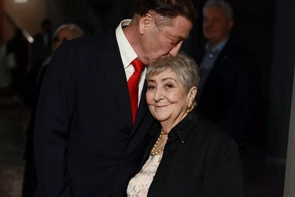 Григорий Лепс трогательно поздравил маму с 90-летием в Сочи t.me/gvleps_official