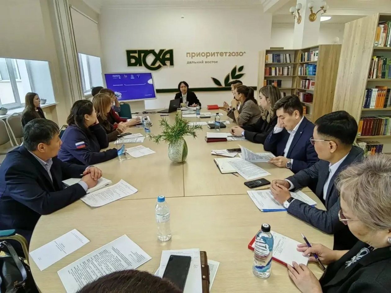 В Бурятии ищут способы повысить престиж рабочих профессий пресс-служба правительства Бурятии