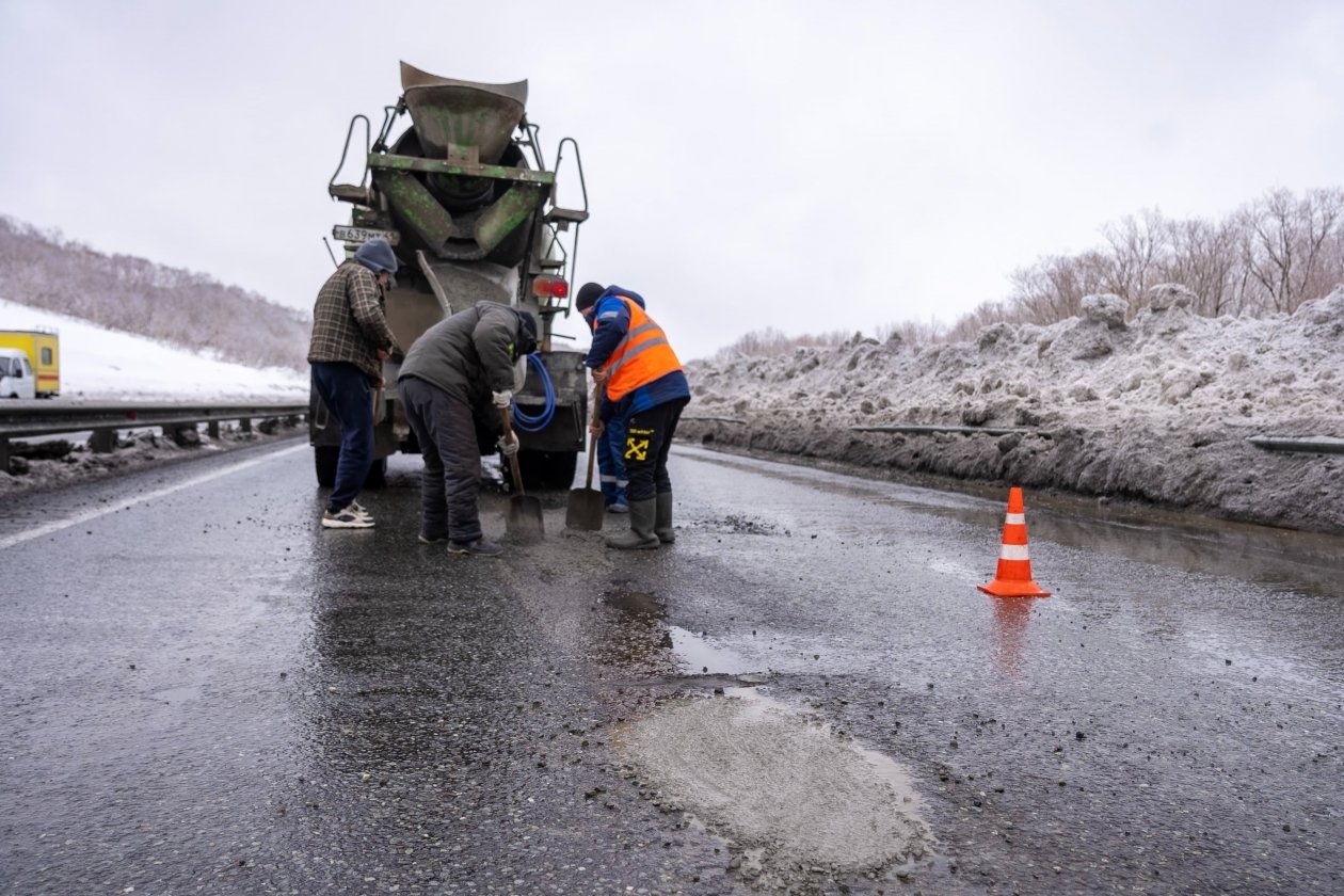 Ямочный ремонт на трассе А-401 ФКУ ДСД &quotДальний Восток&quot