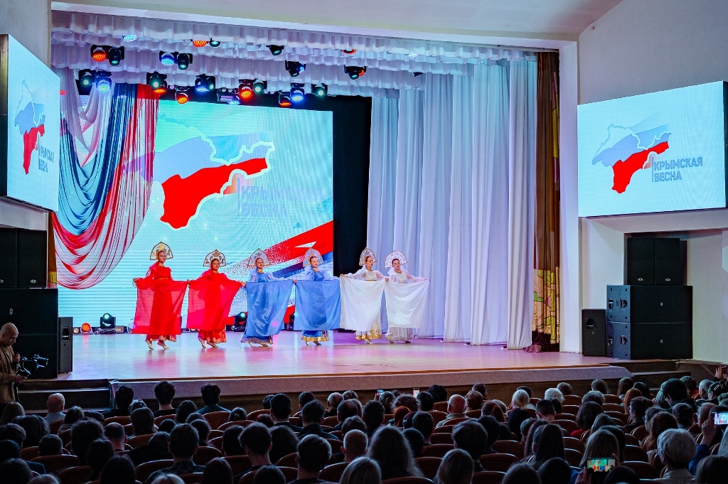 Магадан встречает &quotКрымскую весну&quot Источник