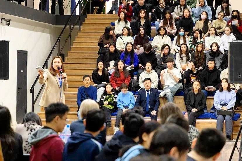 СберОбразование и СВФУ внедряют ИИ-сервис для преподавателей и студентов Сбер