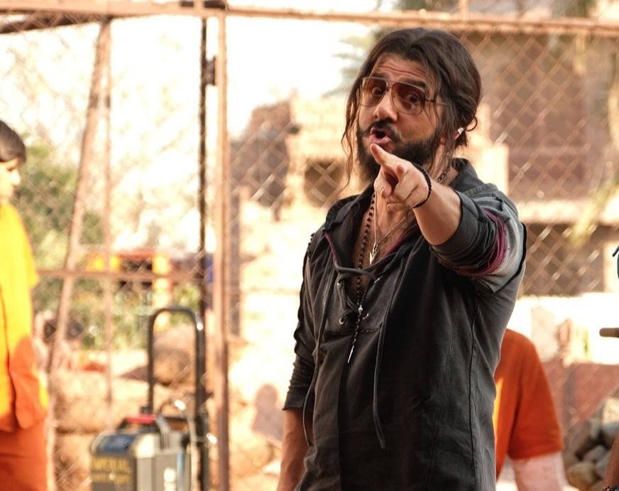 В Краснодаре изменили дату премьеры музыкальной комедии с Галустяном и Карибидисом МайВэйСтудия