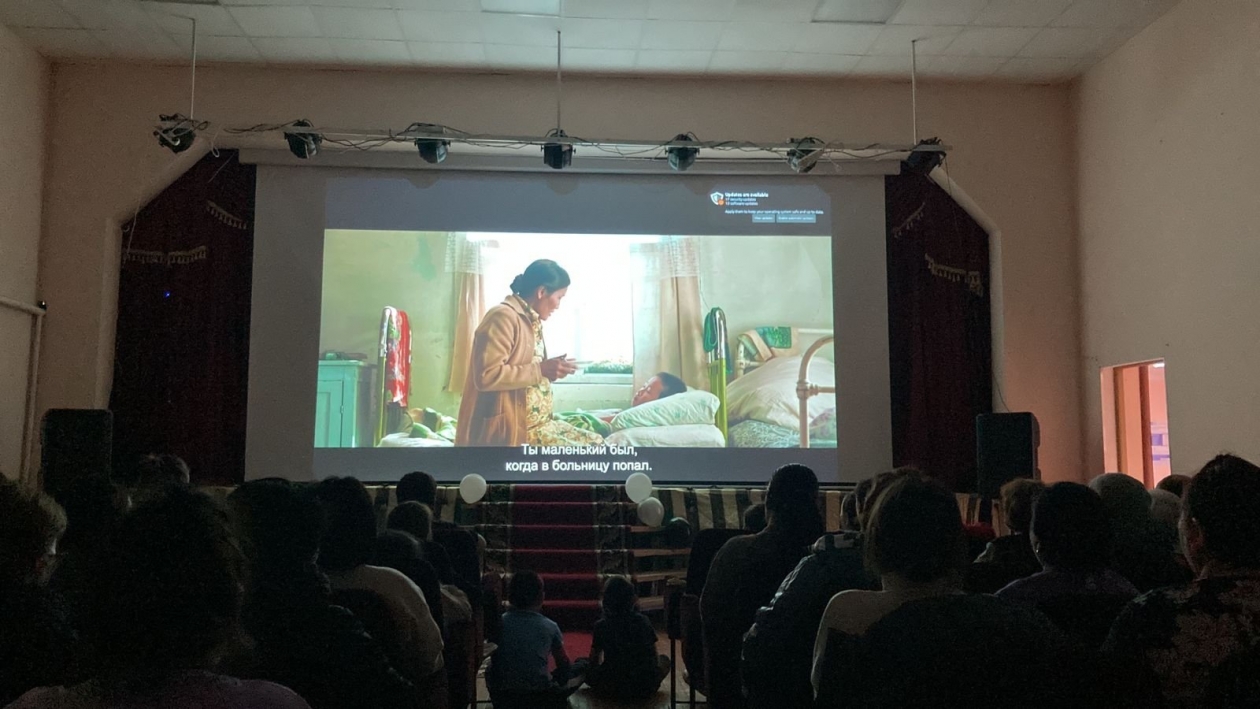 Около 6 тысяч селян в Якутии посетили в день открытия новые кинозалы &quotЭкстра-Синема&quot ИА YakutiaMedia