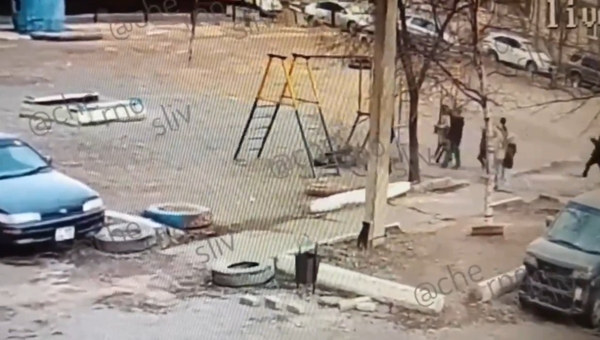 Момент драки детей скриншот видео