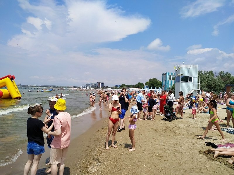 Правительство РФ разрешило открыть восемь галечных пляжей от Анапы до Утриша Ирина Ленская