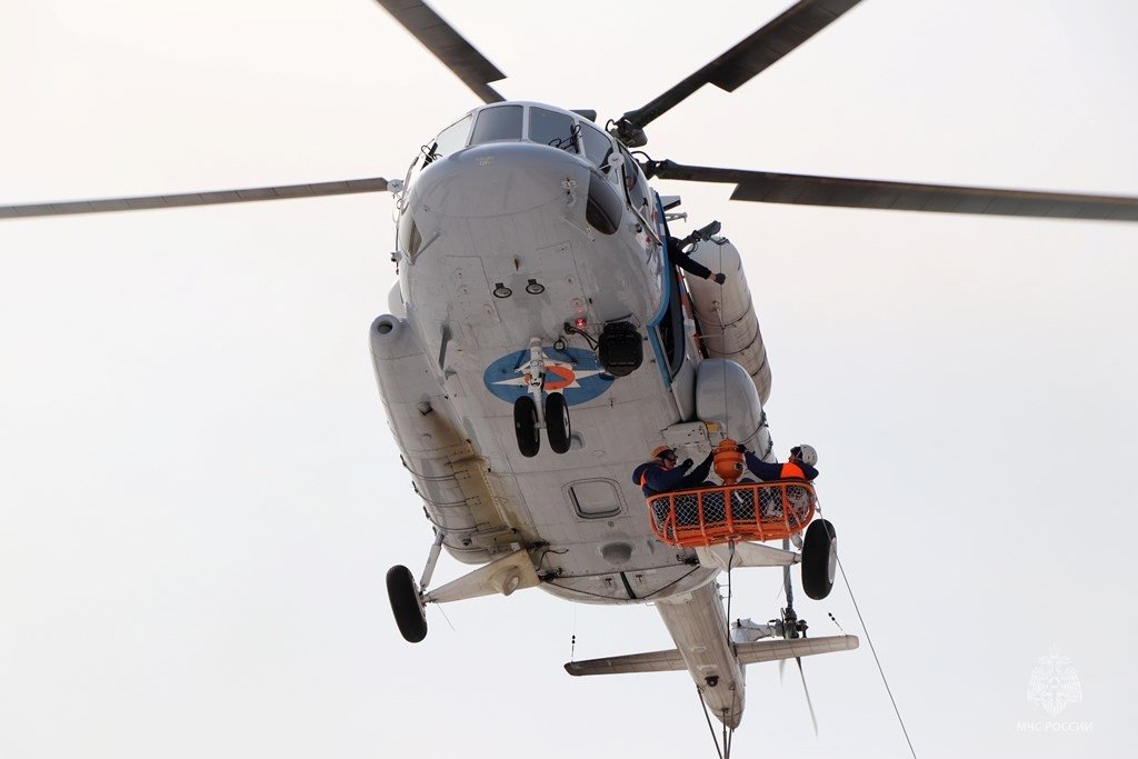 Учебно-методический сбор МЧС России по парашютно-десантной подготовке проходит в пригороде Хабаровска Предоставлено пресс-службой ГУ МЧС России по Хабаровскому краю