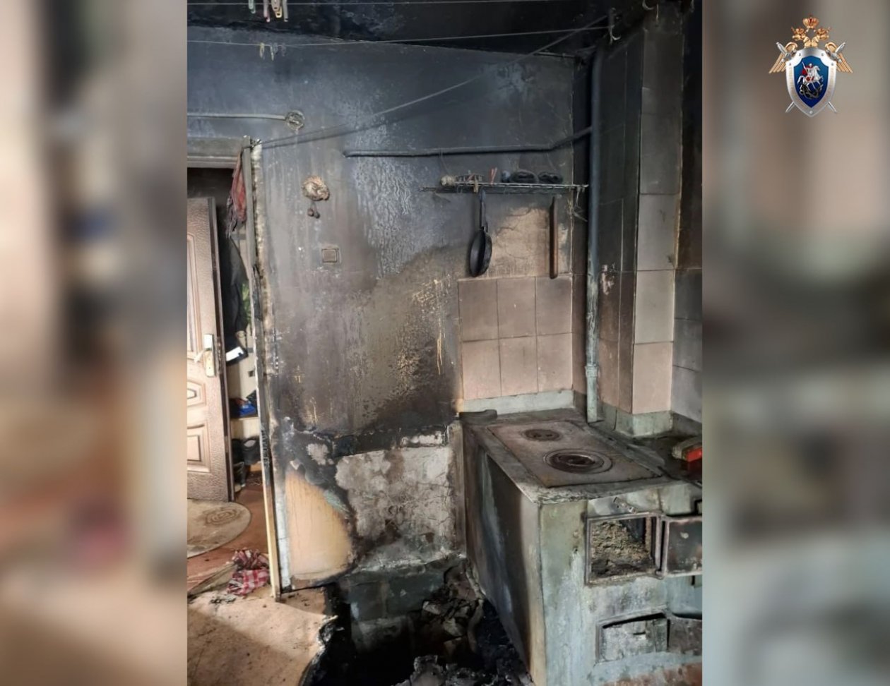 Следком начал проверку по факту гибели двух людей в пожаре в Долинском районе пресс-служба СУ СК России по Сахалинской области