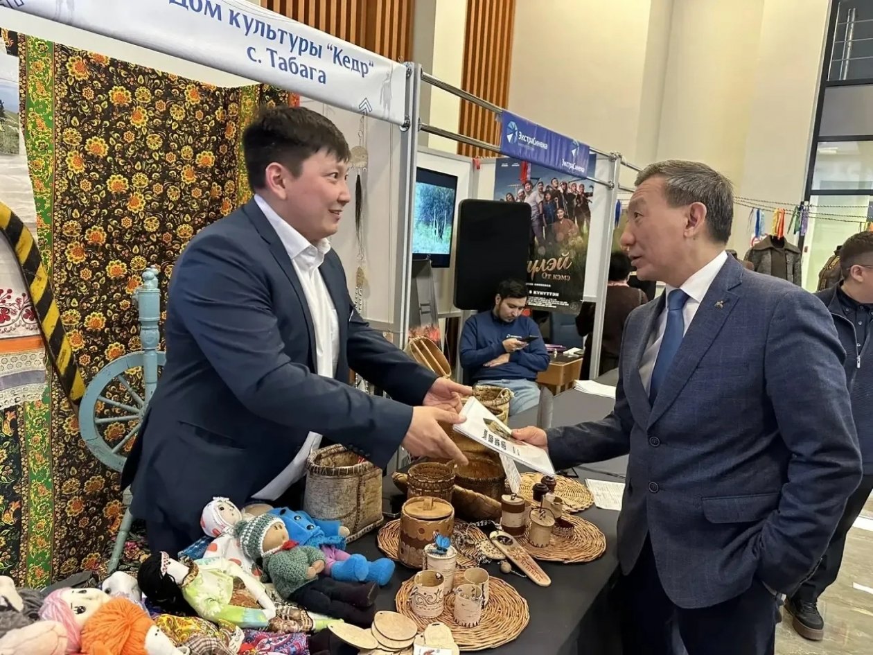 В Якутске показали лучшие практики народного творчества Из личной страницы А. Ноева канал Мах