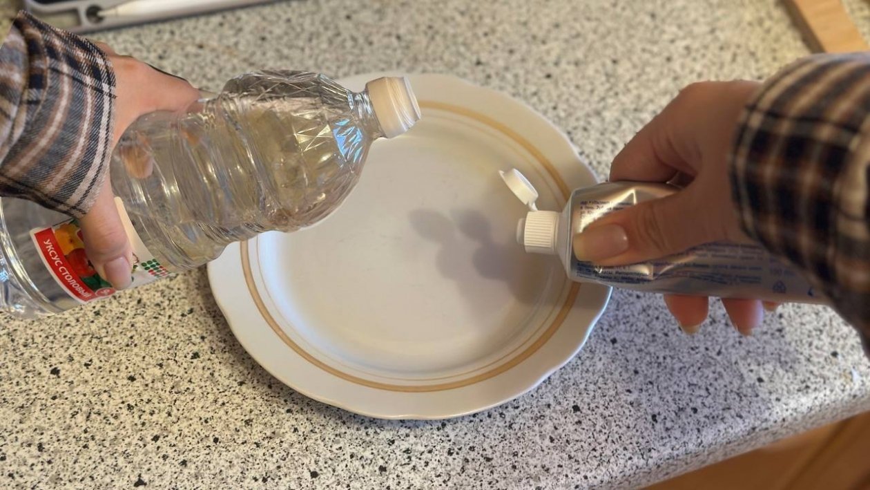 Умные хозяйки смешивают зубную пасту с уксусом именно в марте: вот для чего это нужно ИА KrasnodarMedia