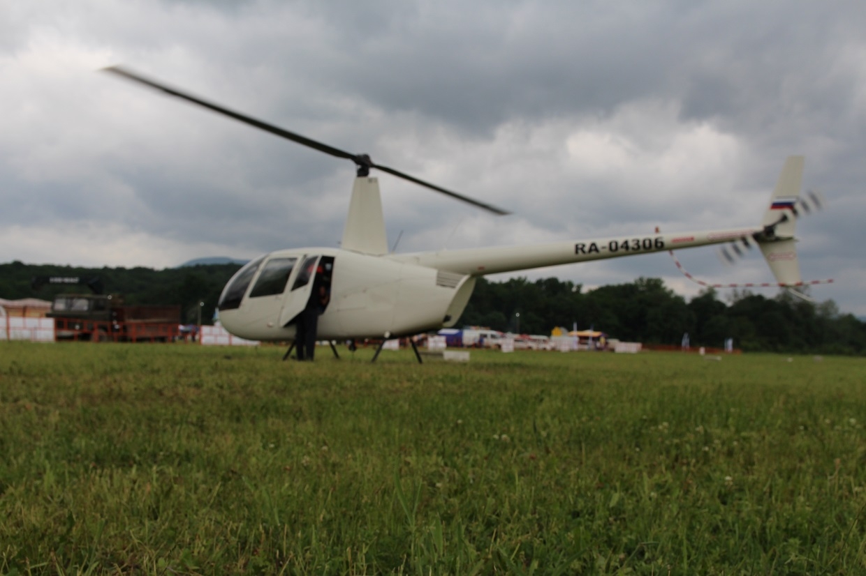 Вертолет, тематическое фото Людмила Лата