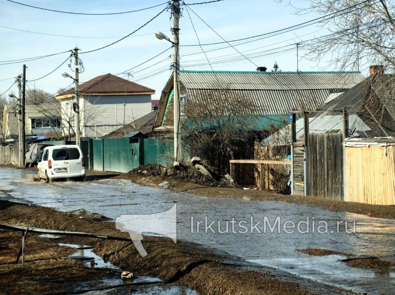 Подтопление улицы Баумана ИА IrkutskMedia