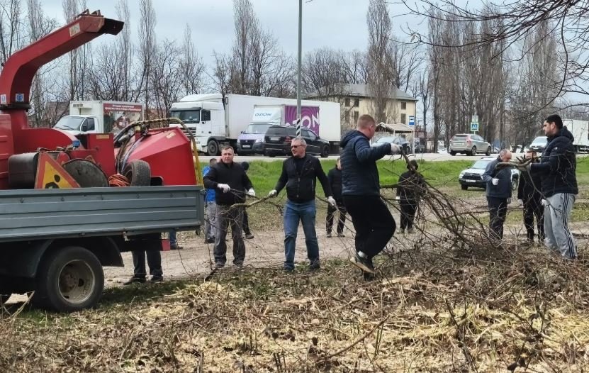 Жители Краснодара активно участвуют в весенней уборке города Пресс-служба администрации Краснодара
