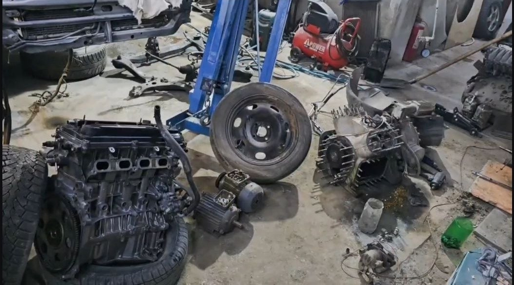 Сообщения о сомнительном автосервисе в жилом доме проверили в Иркутском районе Пресс-служба ГУ МВД России по Иркутской области