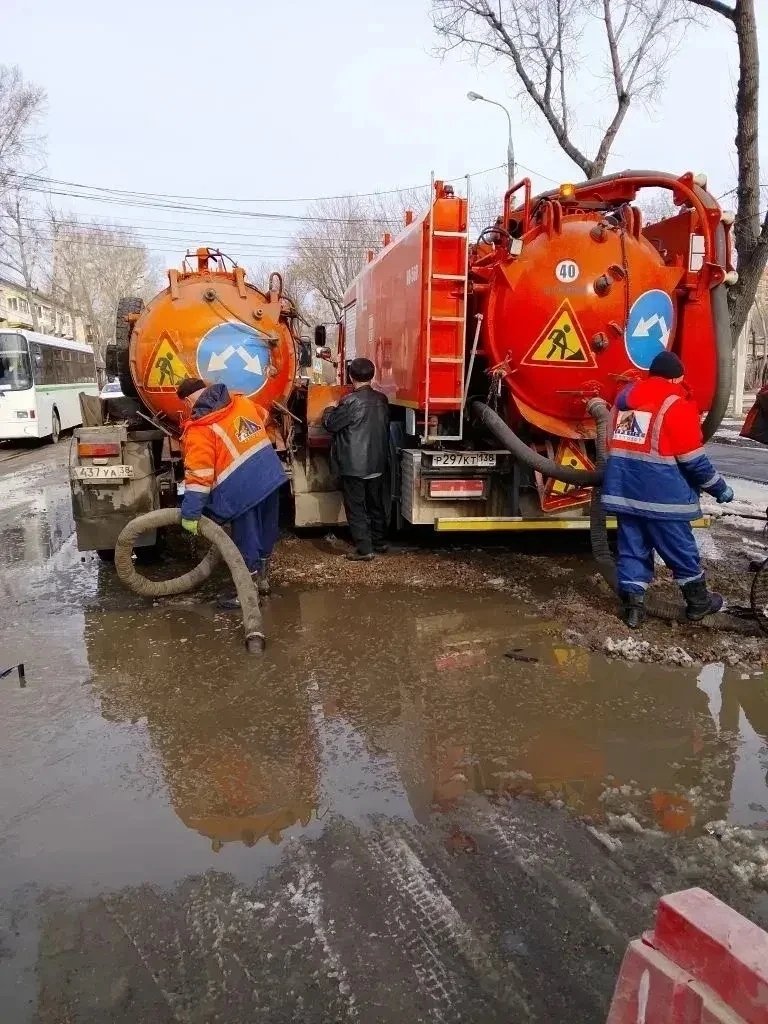В Иркутске устраняют подтопление на улице Розы Люксембург Пресс-служба мэрии города