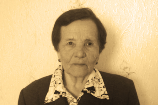 Я не признаю болезни и не увлекаюсь лекарствами. Любовь к людям помогает мне жить. из архива М. Еравнской