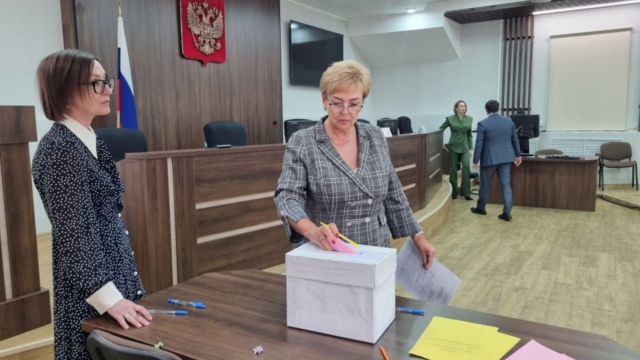 Совет судей собрался на внеочередном заседании пресс-служба судов Амурской области