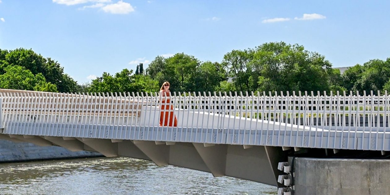 Началось проектирование нового пешеходного моста в районе Покровское-Стрешнево https://www.mos.ru