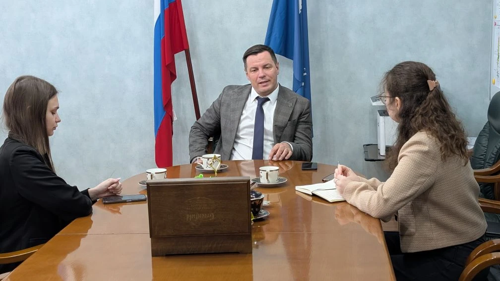 Встреча Дмитрия Аристархова со СМИ пресс-служба минЖКХ Сахалинкой области