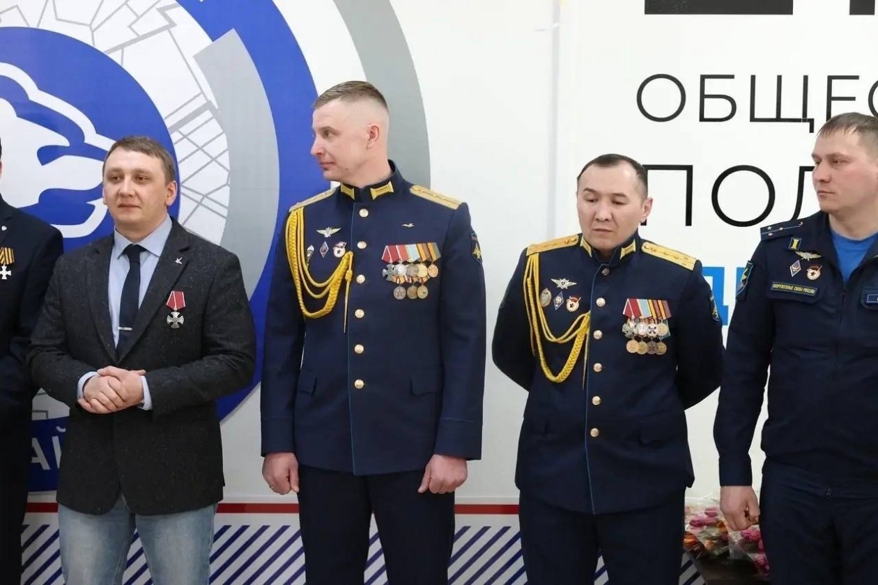 Мужчины Александр Осипов