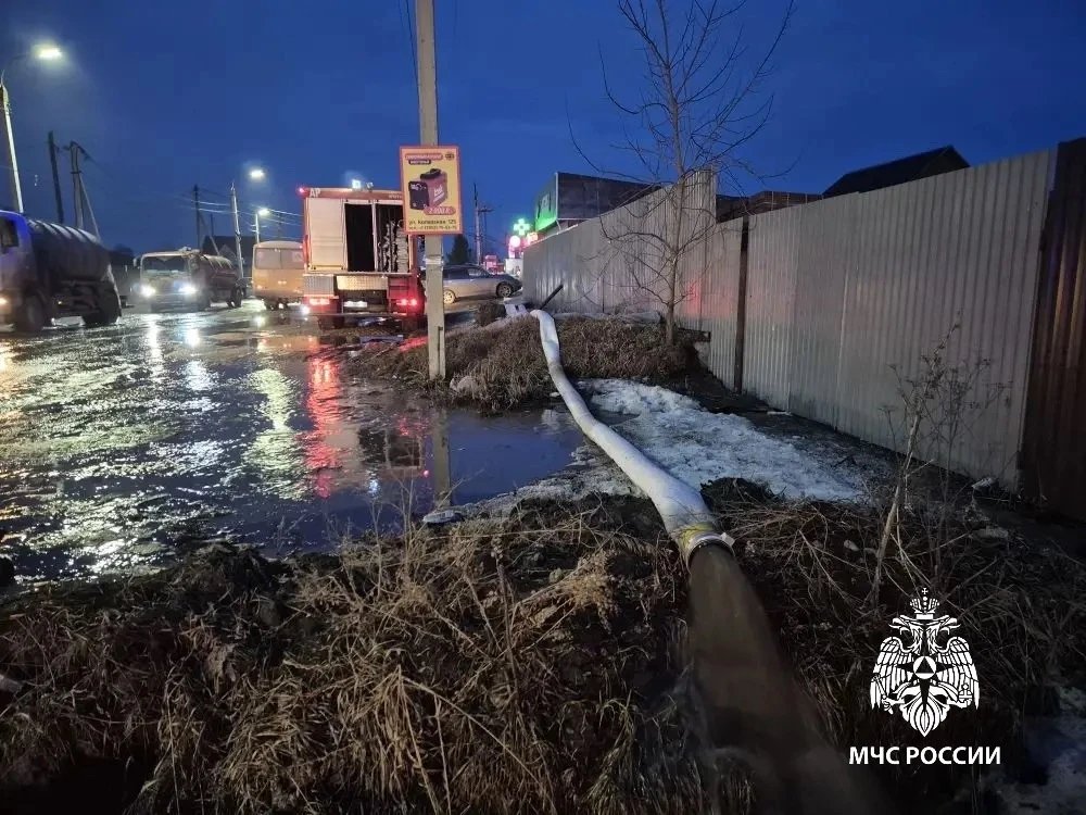 Иркутскую область топит талыми водами: МЧС ликвидирует последствия Пресс-служба ГУ МЧС России по Иркутской области