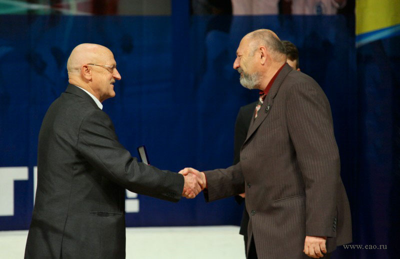 Награждение, Фото с места события из других источников