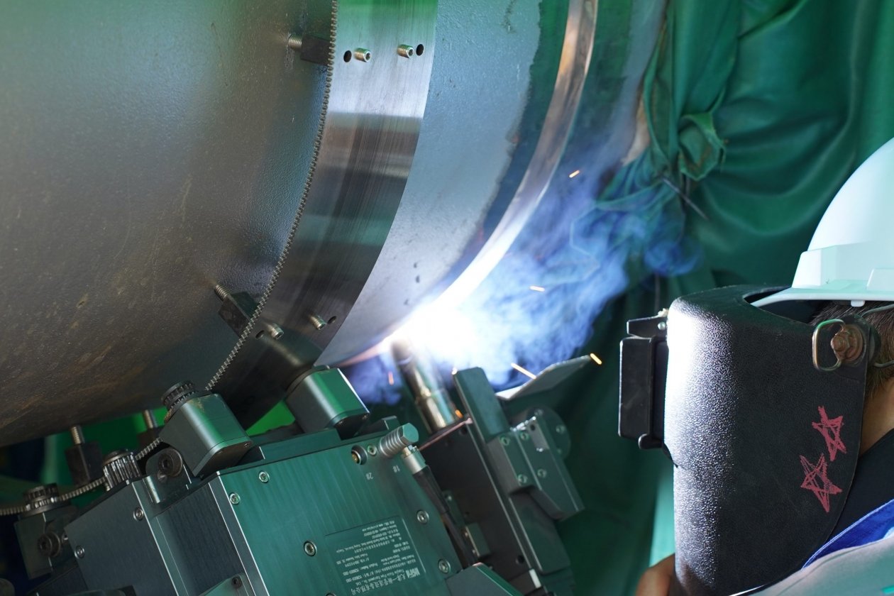 НЗМУ приступил к сварке технологических трубопроводов Пресс-служба НЗМУ