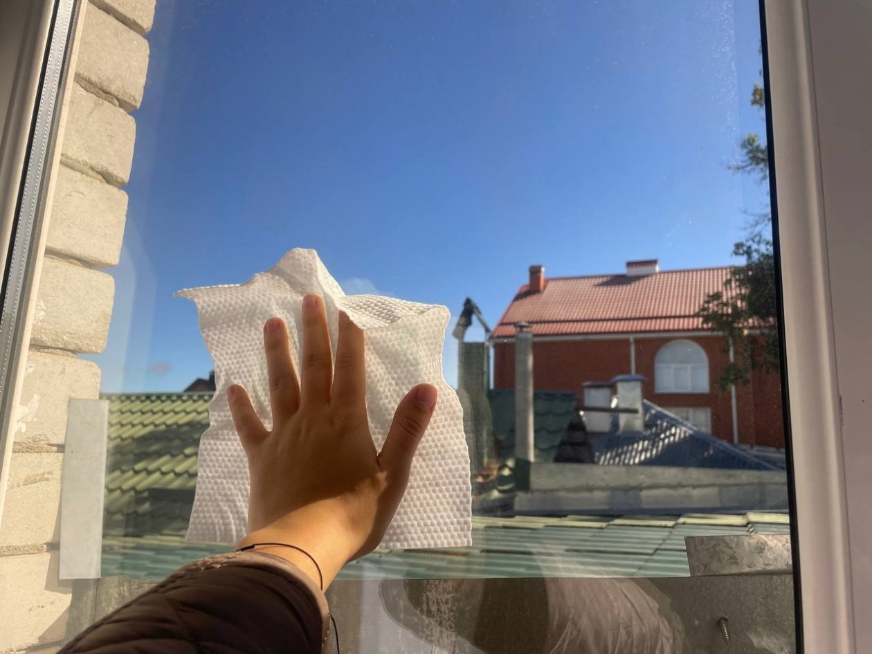 Мою окна дешёвым раствором - и они остаются чистыми целый месяц: бабушкин способ ИА SevastopolMedia