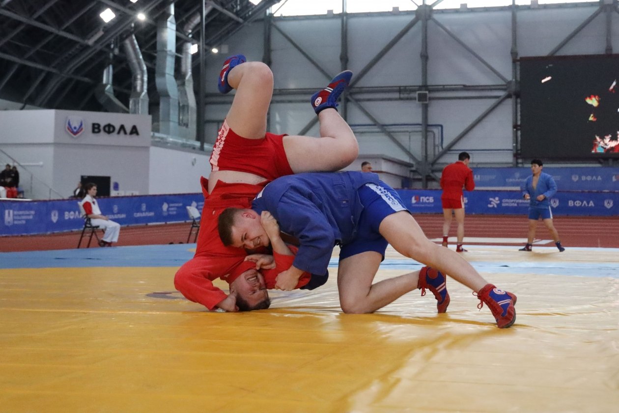 Открытый областной турнир по самбо и боевому самбо на Кубок Управления Росгвардии по Сахалинской области пресс-служба минспорта Сахалинской области
