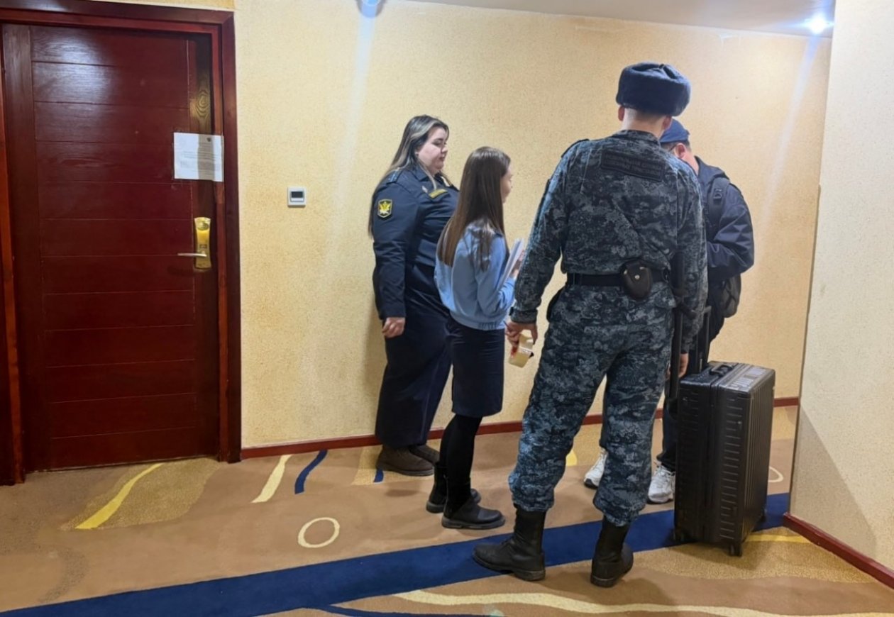 Деятельность шести этажей и прачечной приостановили на 90 суток пресс-служба УФССП России по Амурской области