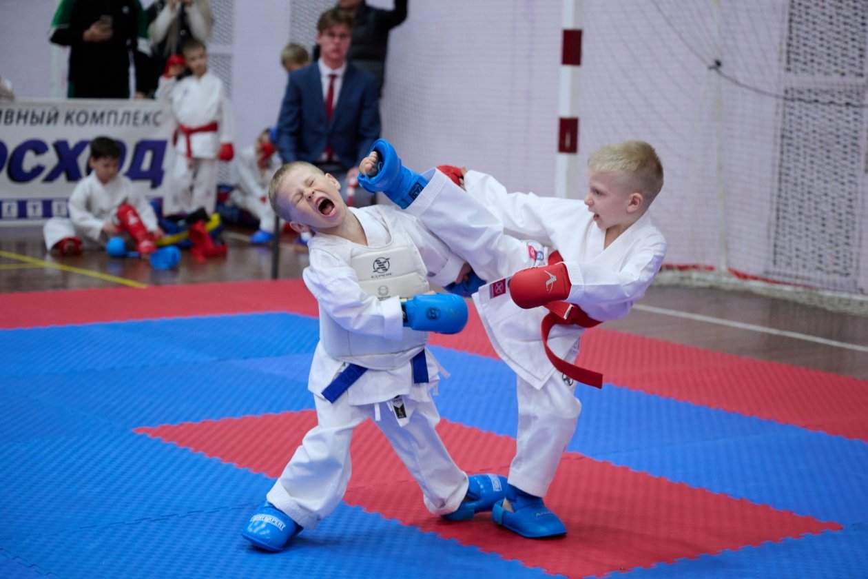 Более 500 каратистов определили сильнейших на чемпионате и первенстве Приморья ИА PrimaMedia