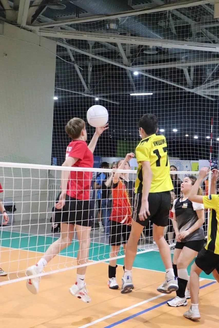 Молодёжь Бурятии сыграла в миниволей за &quotКубок единства&quot пресс-служба правительства Бурятии