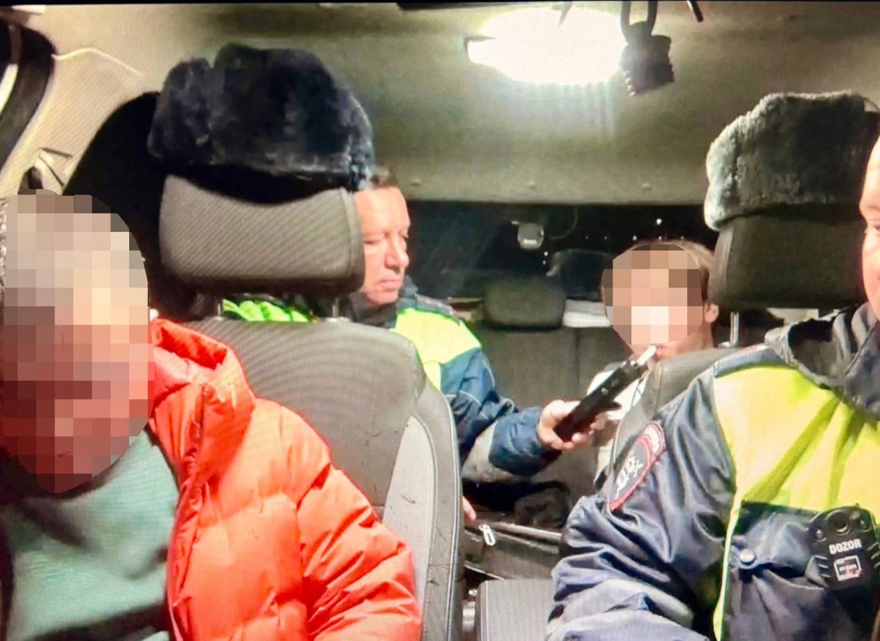 Пьяный 16-летний подросток разъезжал на машине в Поронайске Госавтоинспекция Поронайского МО